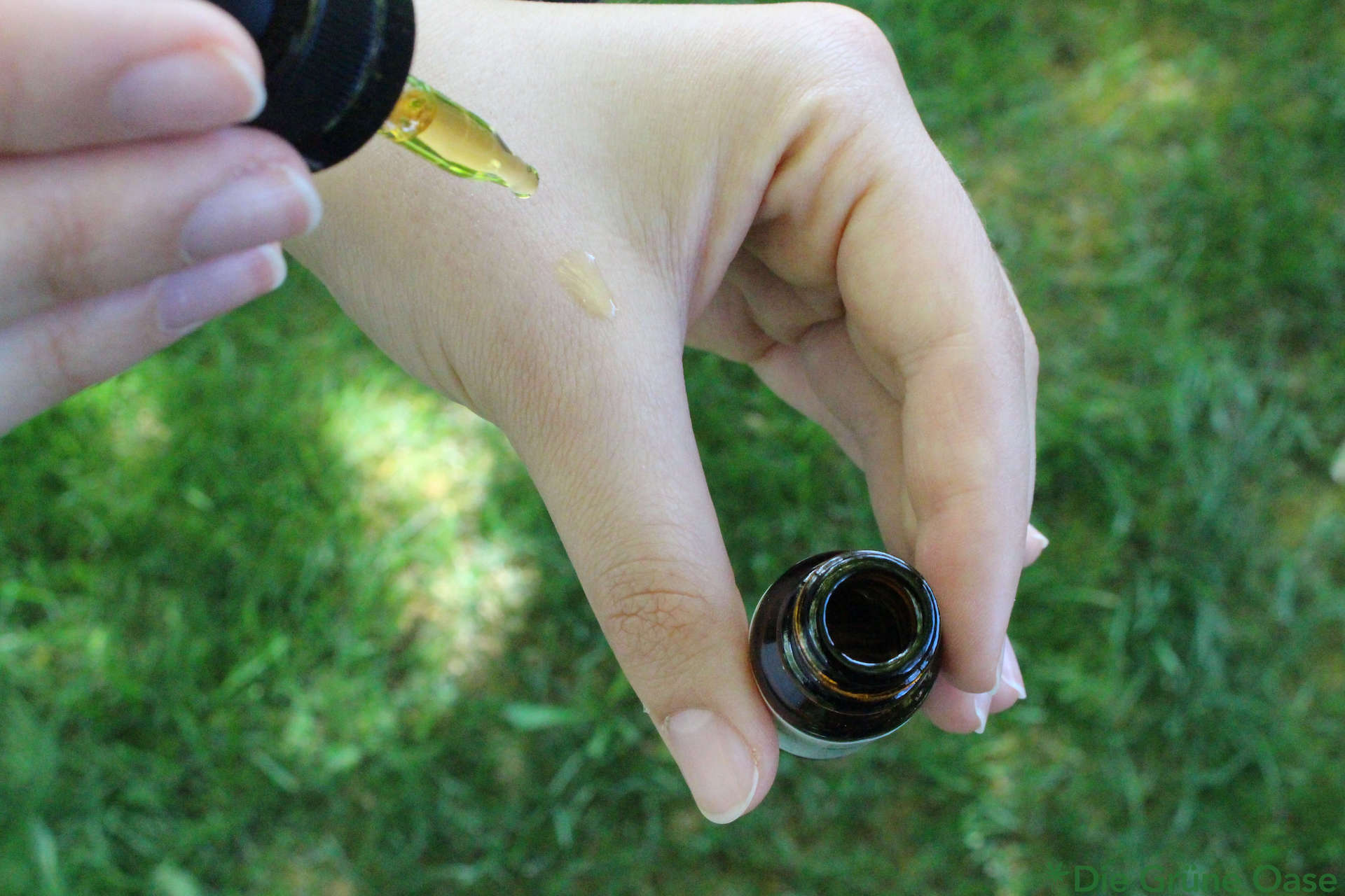 CBD Öl Naturecan Farbe